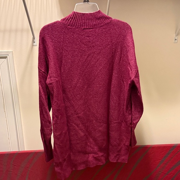 Raspberry sweater - Picture 4 of 5